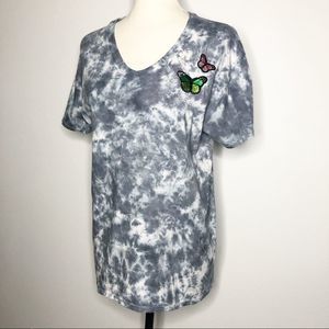 Wild Arrow Marbled Grey Butterflies V-Neck Tee M